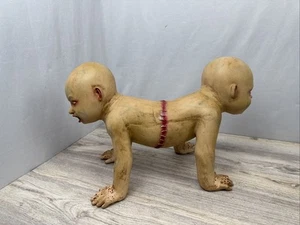 Halloween Prop Zombie Bambino Insieme Gemelli Congiunti Spirito Doug & Phil Degrave - Foto 1 di 11