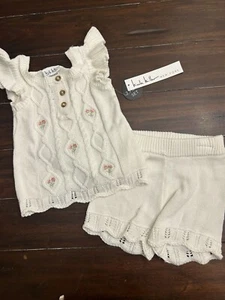 Neu mit Etikett Nicole Miller Strick 24 Monate Baby Outfit Blumen Rüschen Kleinkind weich - Bild 1 von 9
