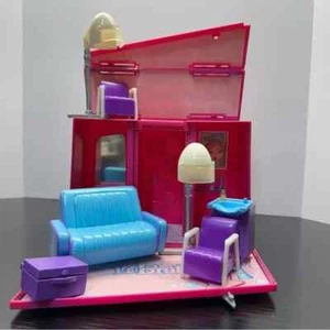Lil Bratz Life Style Salon 2005 - Picture 1 of 10