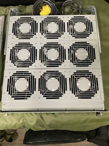 Ventiladores de refrigeración de montaje en rack Kooltronic Kooltray II NOS (nuevo stock antiguo) - Imagen 1 de 8