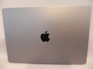 Apple MacBook A2941 15 inch Screen BROKEN-FOR PARTS OR REPAIR - Picture 1 of 5