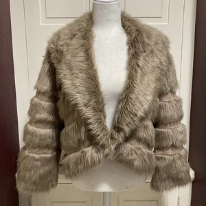 Chico’s Chicos Size 2 / L Faux Fur Faux Suede Light Brown Tan Crop Coat Jacket - Picture 1 of 9