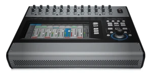 Mezclador digital QSC TouchMix 30 Pro. Cubierta antipolvo incluida - Imagen 1 de 6