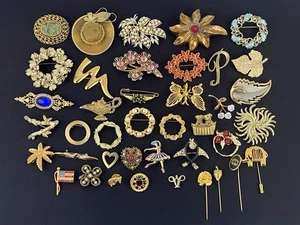 Mixed Vintage Jewelry Lot 40 Pc Brooches Pins Rhinestone Costume Estate - Picture 1 of 15