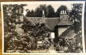 RPPC Postkarte JOHN MILTON'S COTTAGE Garten Chalfont St Giles UK England RA 12116 - Bild 1 von 2