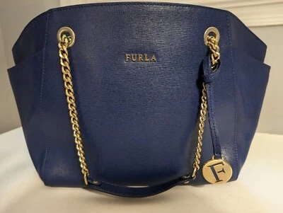 Bolso mediano de cuero Saffiano azul cobalto Furla Julia  Foto 1 de 4