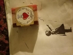 black raspberry melt and pour hand soap hand with ground Anise and chai - Picture 1 of 3