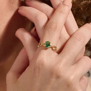 Dainty Green Emerald Ring 925 Sterling Silver Lab Created Gemstone Women Ring - Picture 1 of 6