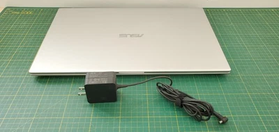 Asus Vivobook X712JA i5-1035G1 20GB 512GB SSD+1TB HDD 17,3" US Layout _2,7_6 - Bild 1 von 4