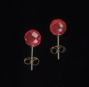 14K Solid Yellow Gold 6mm Round Faceted Bead Red Lab-Created Ruby Earrings pn - Picture 1 of 1