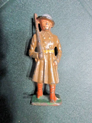 Vintage Barclay Lead Soldier with Rifle - Image 1 of 4