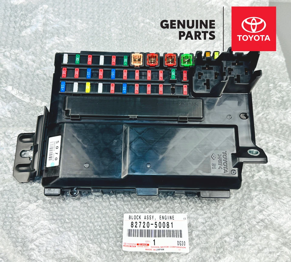 8272050081 Lexus Genuine LS460 LS600h Fuse Relay Engine Room Junction Block OEM