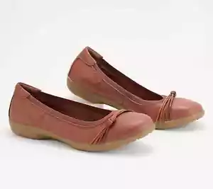 Zapatos planos de ballet de cuero de la colección Clarks - cuero marrón oscuro - 9,5 M - nuevos en caja - A613314 - Imagen 1 de 2