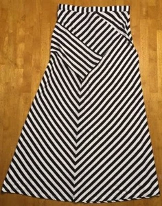 Design History Women's White & Black Striped Maxi Skirt - Size: Medium - Picture 1 of 12