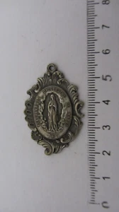 MEDAILLE  , RELIGIEUSE , ANCIENNE   .(18). - Imagen 1 de 2