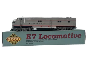 Ho Scale Engine Proto2000 Series E7 Locomotive 21077 CB&Q #9924A A-Unit W Lights - Picture 1 of 18
