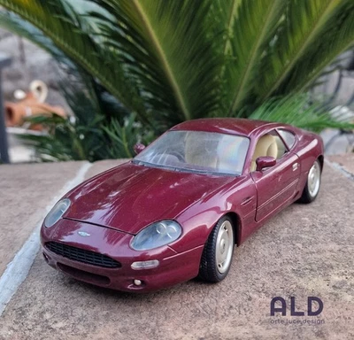modellino auto scala 1/18 Aston martin DB7 coupè modellini die cast collezione - Immagine 1 di 4