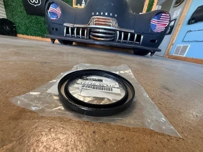 (1) Подлинное заднее основное уплотнение Nissan 12279-5L310 — НОВОЕ от оригинального производителя, такое же, как у дилера - Изображение 1 из 4