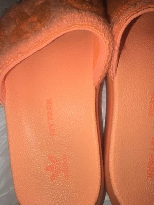 Adidas Ivy Park (Beyoncé Collab) Naranja Slides talla 6. Foto 1 de 2