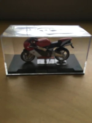 ВИНТАЖНЫЙ МОТОЦИКЛ ALTAYA BIMOTA SB8R - Изображение 1 из 4