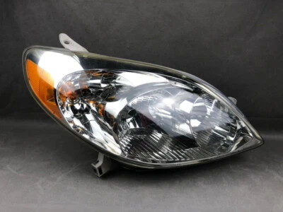 2003-2008 Toyota Matrix Right Passenger Halogen Headlight OEM. 84 - Image 1 of 4