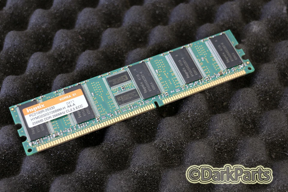 Hynix HYMD232G726B8M-H PC2100R-25330 256MB Server Memory RAM - Image 1 of 1