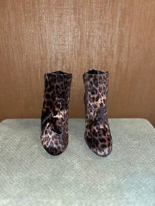 Bamboo Women’s Leopard Print Gold Heel Outline Boot High Heel Size 9 - Picture 1 of 5