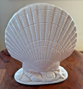 Vintage Laslo Mikasa Japan Scallop Seashell Planter Vase Palest Pink 6.25" - Picture 1 of 10