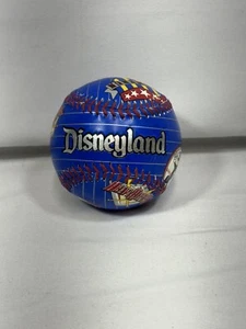 Balón de béisbol de recuerdo Disney Disneyland Mickey Mouse bateador pesado Slugger azul - Imagen 1 de 3