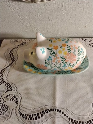 Nuevo en Embalaje Plato de Mantequilla Cerdo de Granja con Flores Pasteles Base Aqua LINDO Foto 1 de 4