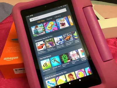  Amazon Fire 7 Kids Edition Tablet 16gb Pink 9th Generation - Nice original case - Image 1 of 4