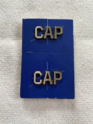 Recortes vintage de la Patrulla Aérea Civil Foto 1 de 2