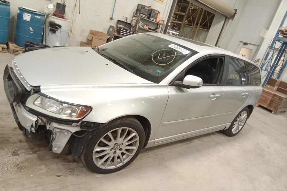 Transmissão automática Volvo V50 2011 fabricante de equipamento original 145K milhas - LKQ365381388 - Imagem 1 de 3