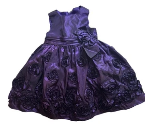 Bonnie Baby Größe 12 Monate lila ärmelloses Rosettenkleid mit Schleife Akzent & voll - Bild 1 von 10