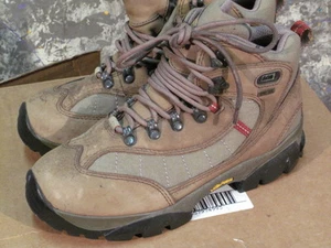 REI MONARCH III GTX WALNUT WOMEN GORE-TEX HIKING SHOES US8.5/UK6/EUR39 GOOD - Picture 1 of 3