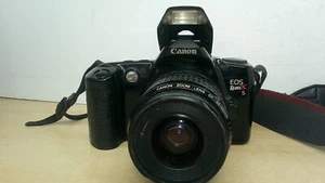 Vintage Canon EOS Rebel XS 35-80mm f4-5.6 EF Lens 35mm film Camera w/Canon Strap - Picture 1 of 19
