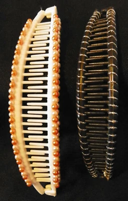 LOTE 2 PINZAS PARA EL PELO PLÁTANO Auténticas Vintage Años 80 Peines Plástico ~ Cuentas Blanco Negro Foto 1 de 2