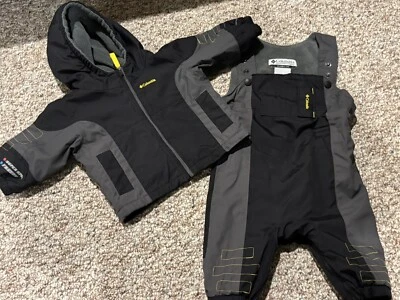 Abrigo y mono Columbia niños talla infantil 6 meses Foto 1 de 4