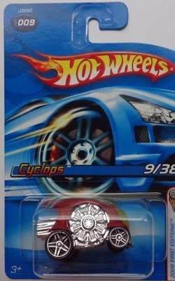 2006 Hot Wheels New Models Cyclops 9/38 (Cranberry Version) - Imagem 1 de 2
