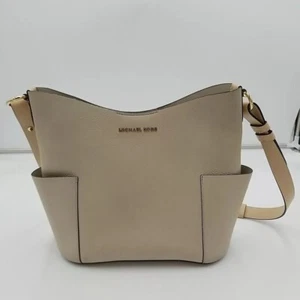 Michael Kors Bedford Ivory Pebble Leather Shoulder Bag Bucket Bag - Picture 1 of 13
