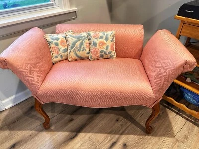 Victorian/Queen Anne Style Settee Loveseat | Geometric Pattern | Blush Pink - Image 1 of 4