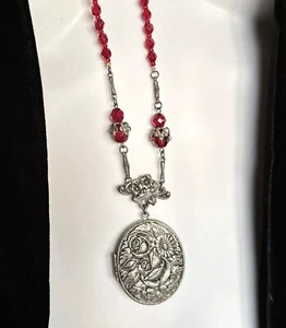 Stunning Red Beaded Long Necklace W/ Silver Floral Locket & Accents Valentine - Picture 1 of 14