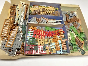 Modellbauhäuser HO-- Konvolut RESTE --- - Bild 1 von 3