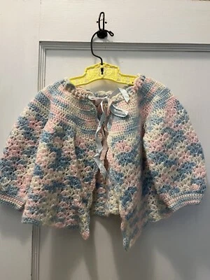 复古 20 世纪 50 年代婴儿手工钩针编织 4 件合奏夹克外套帽子短靴 Ex Condit — 第 1/4 张图片