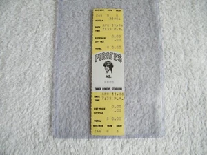 PITTSBURGH PIRATES vs CUBS - Comp Ticket 4/11/1986 Three Rivers CUBS Win - Picture 1 of 3