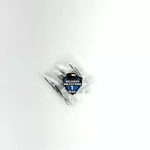 Pin Amazon Delivery Milestone 1 año - Imagen 1 de 4
