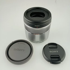 Sony SEL30 M 35 30mm F/3.5 e-mount Macro Lens W/Box From japan 【Near Mint】 - Picture 1 of 6