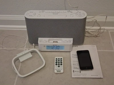 Sony Dream Machine AM/FM Clock Radio iPod Dock W/Remote, W/iPod & Antenna - Image 1 of 4