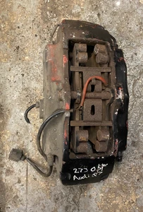 Audi Q7 2006-2010 3.0 TDI Diesel - O/S - Fahrer Bremssattel vorne - Bruch 273 - Bild 1 von 5