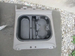 03-06 Tahoe Suburban Cup Holder in Console - Picture 1 of 3